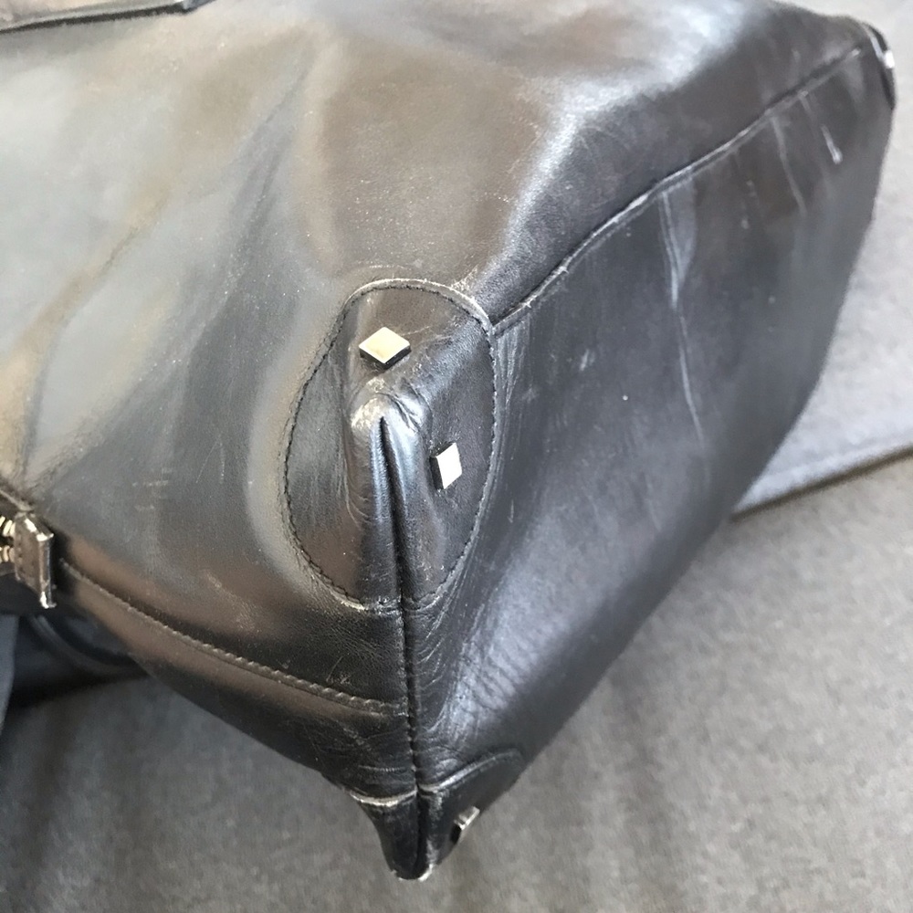 GUCCI vintage black leather bag - Picture 8 of 16